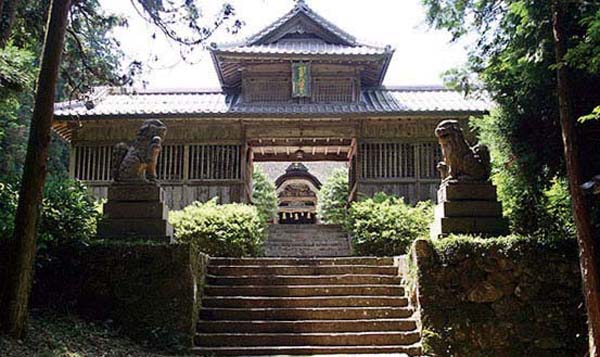 富田八幡宮